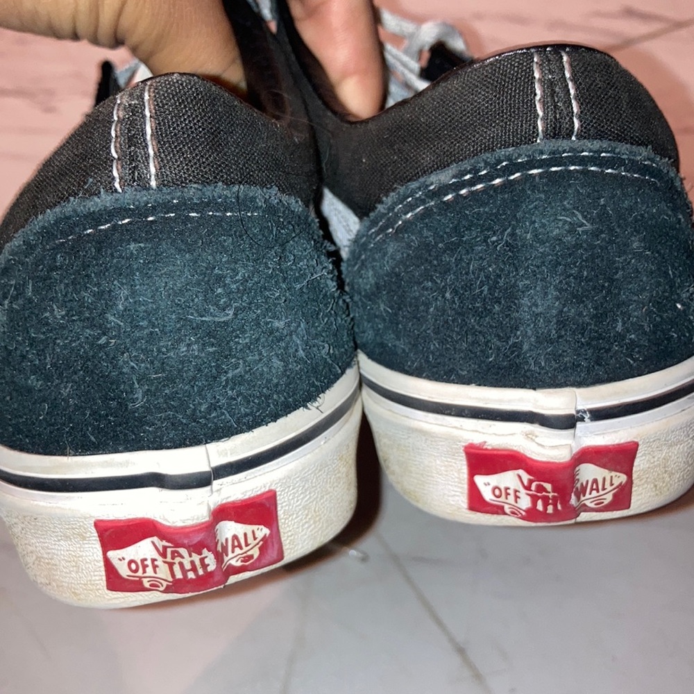Vans - Picture 3 of 3